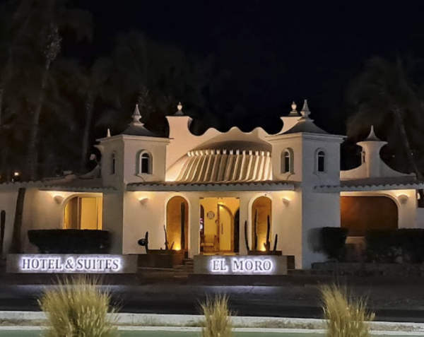 El Moro Hotel and Suites Cabo Airport transportation