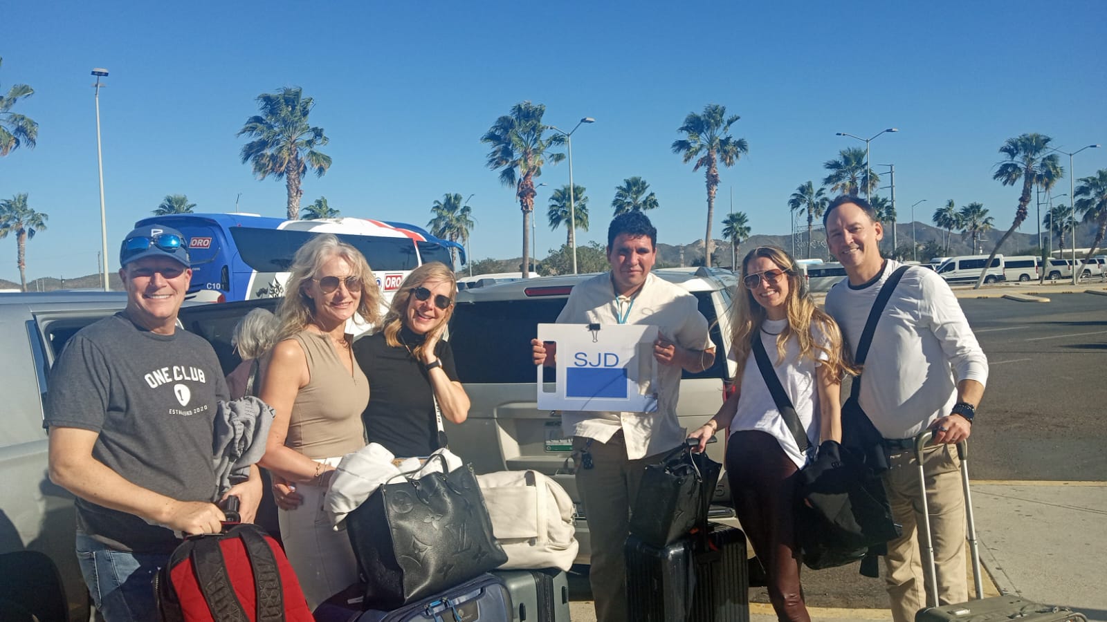 Cabo San Lucas Group Transfers with SJDTaxi Cabo San Lucas Group Transfers with SJDTaxi