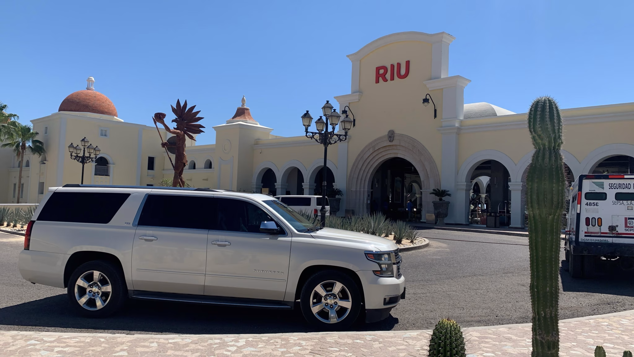RIU Santa Fe Shuttle